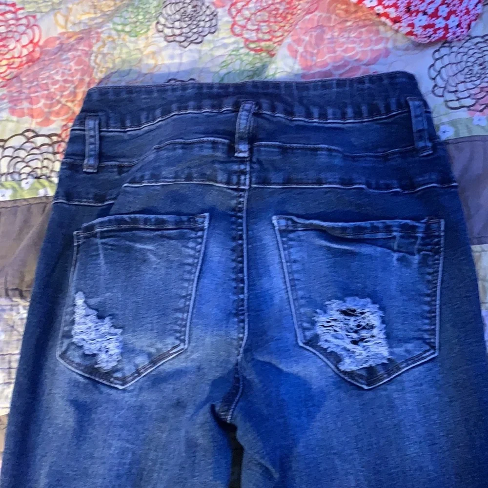High Waisted Ripped Jeans - Picture 4 of 4